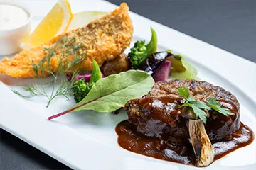 ハンバーグ＆シャケフライ